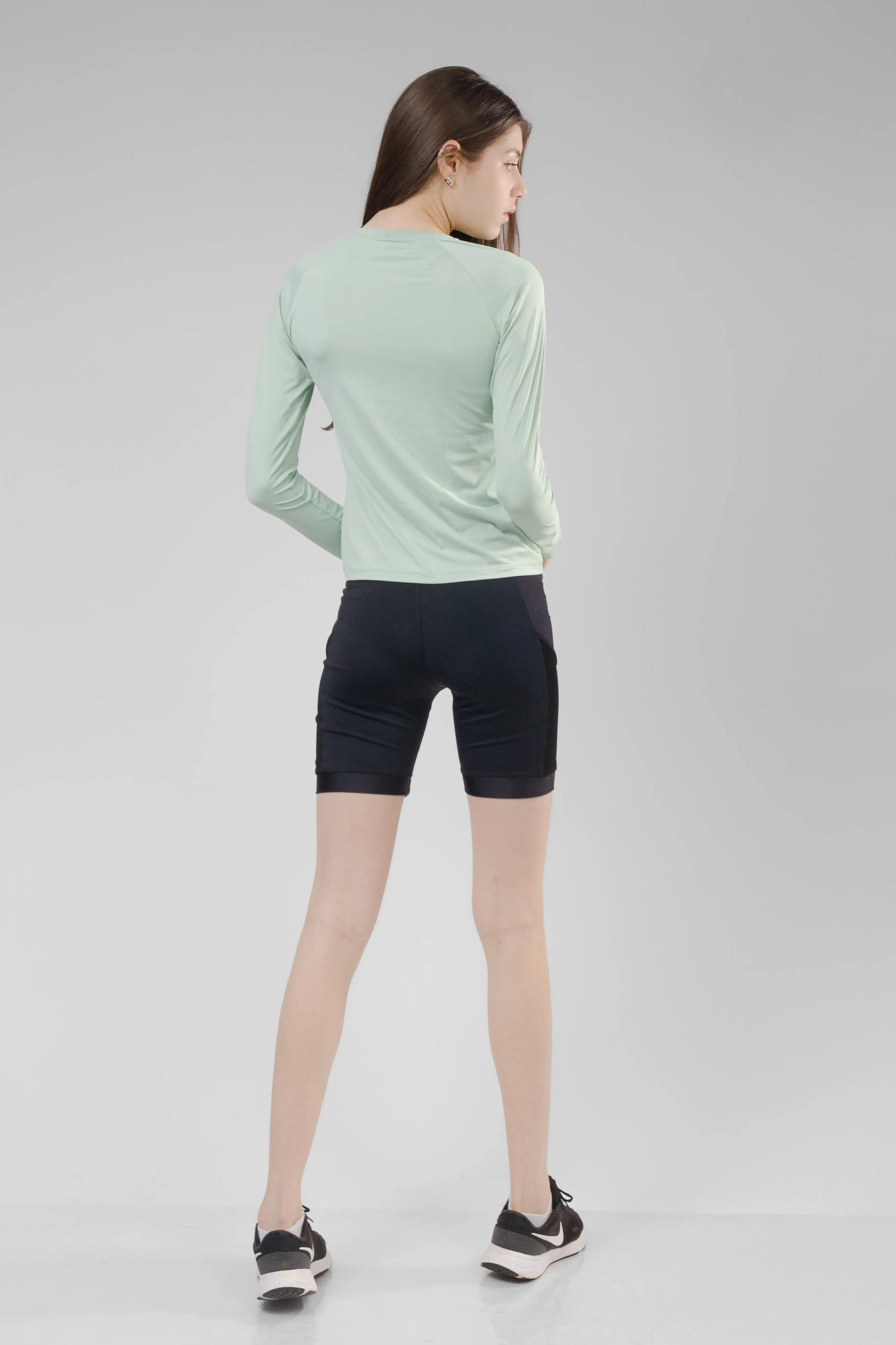 Camiseta Feminina UV+ Azul Claro - Manga longa