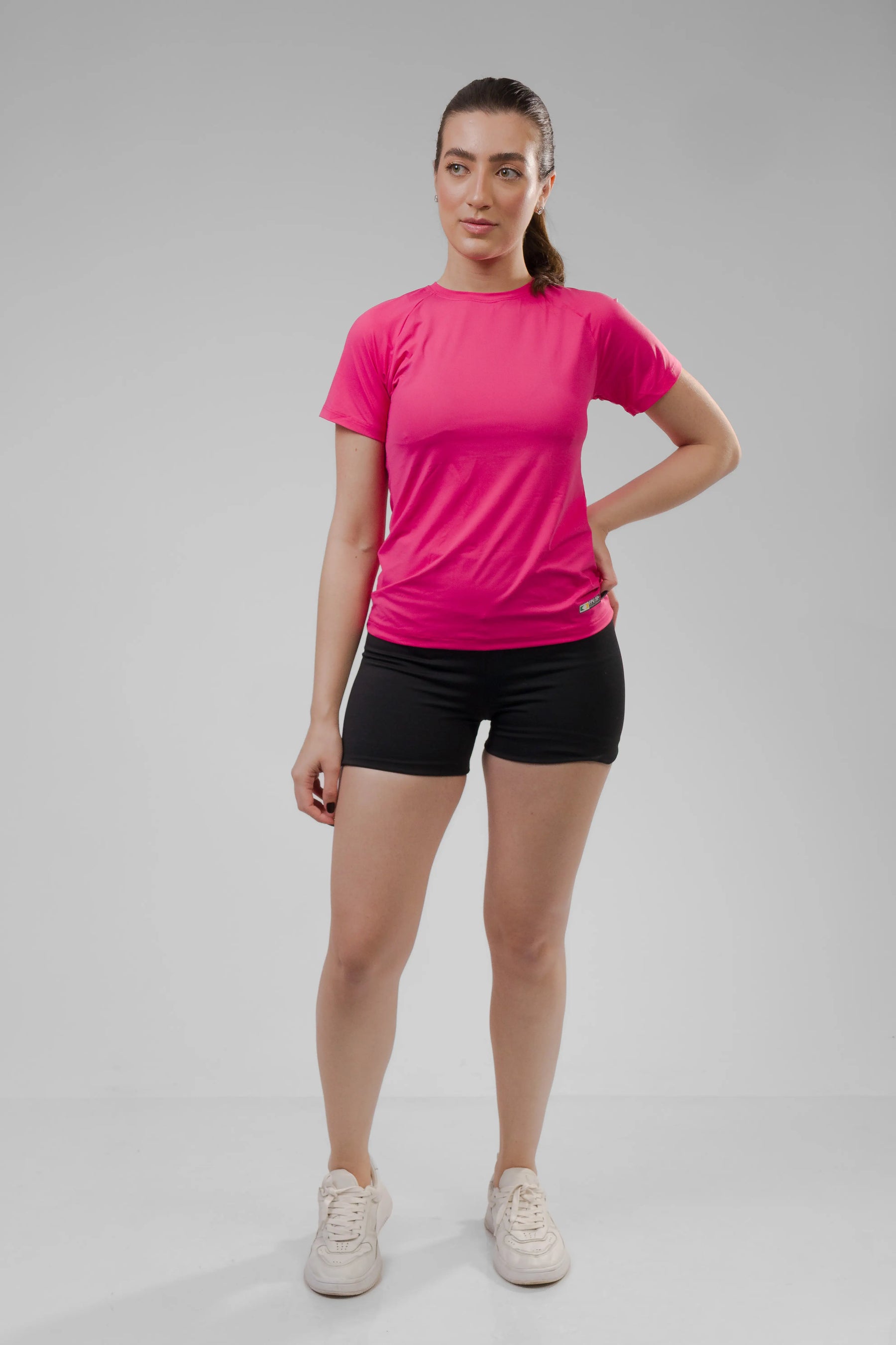 Camiseta Feminina UV+ Rosa Shock - Manga Curta
