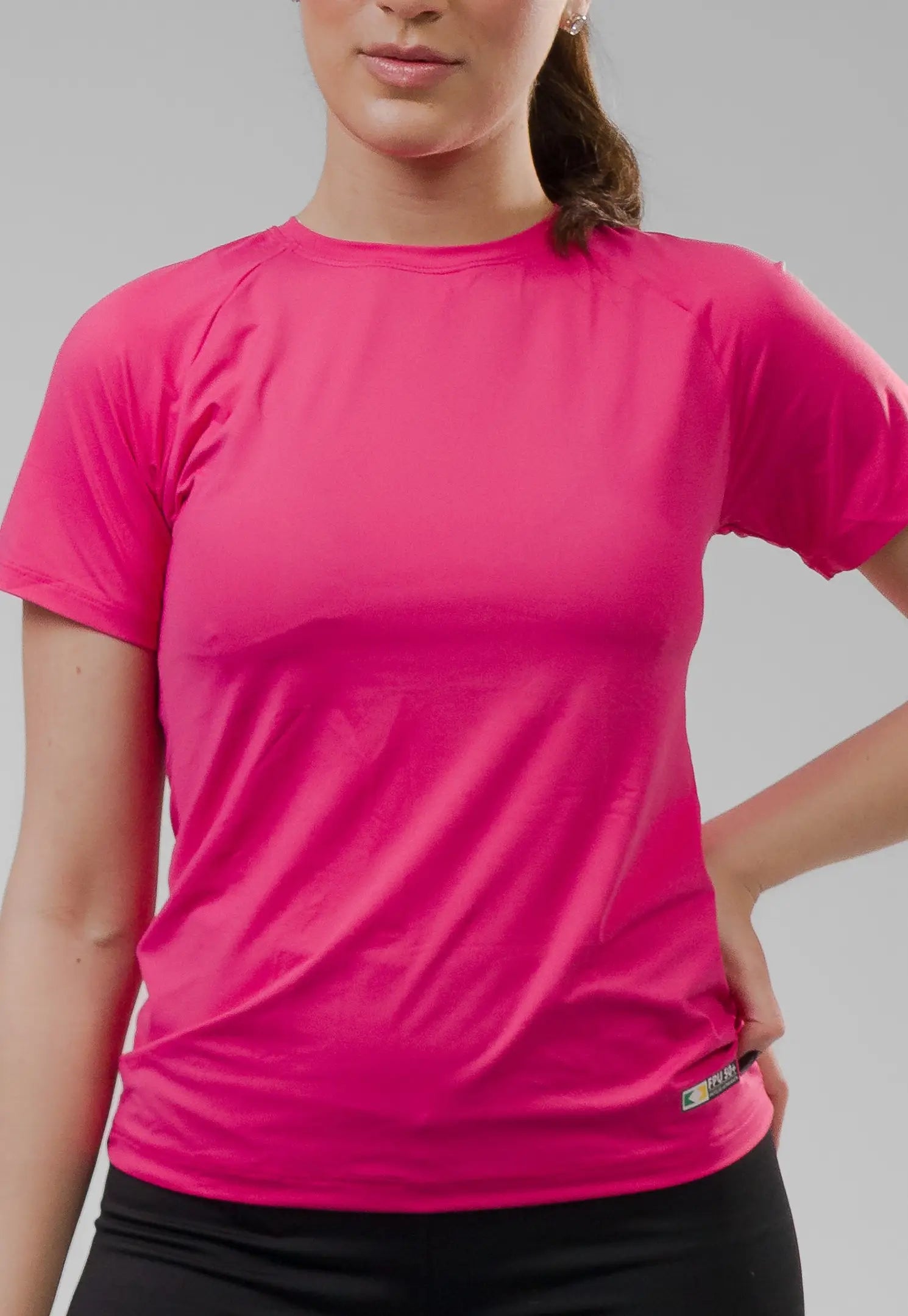 Camiseta Feminina UV+ Rosa Shock - Manga Curta