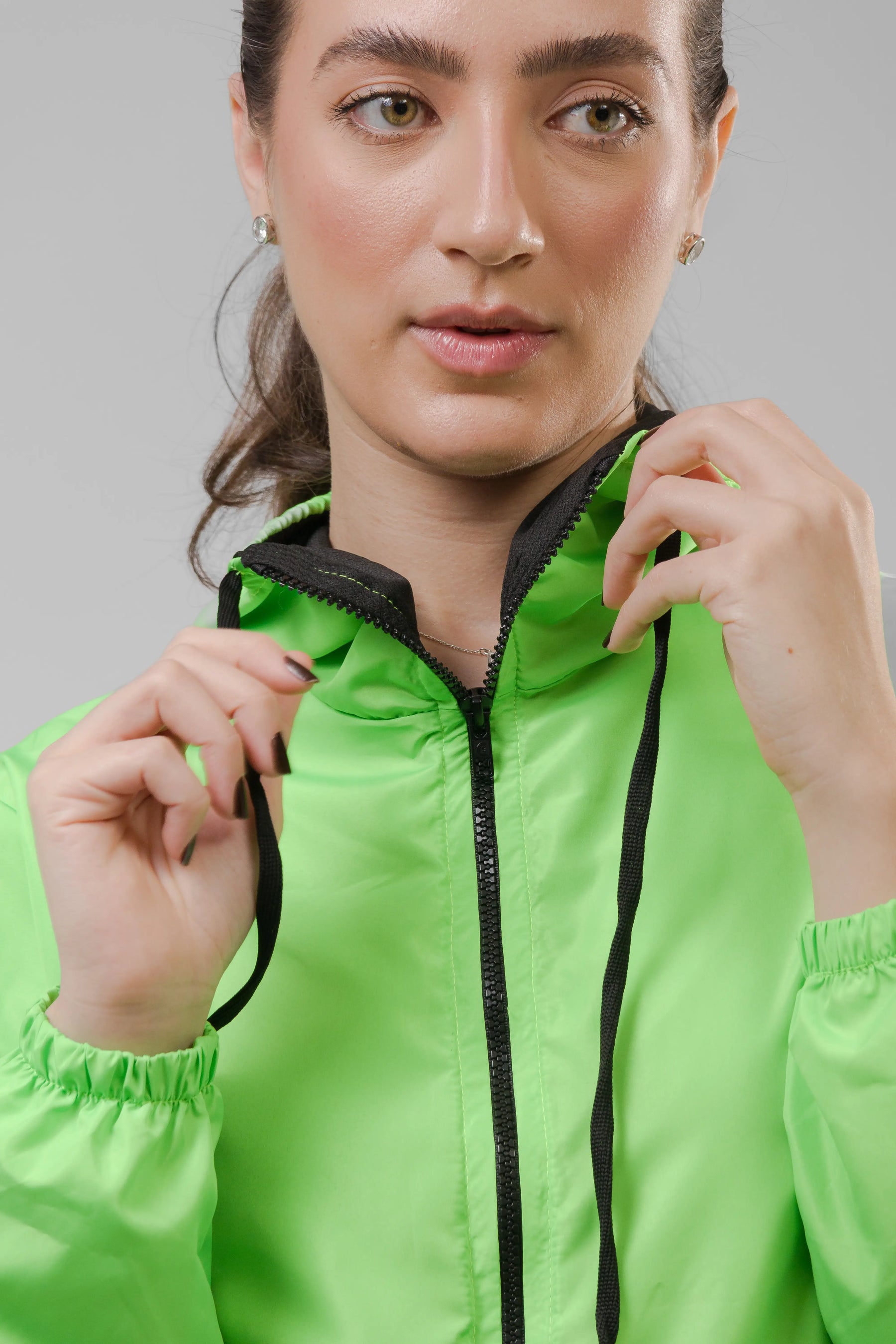 Jaqueta Corta Vento Feminina - Verde Neon