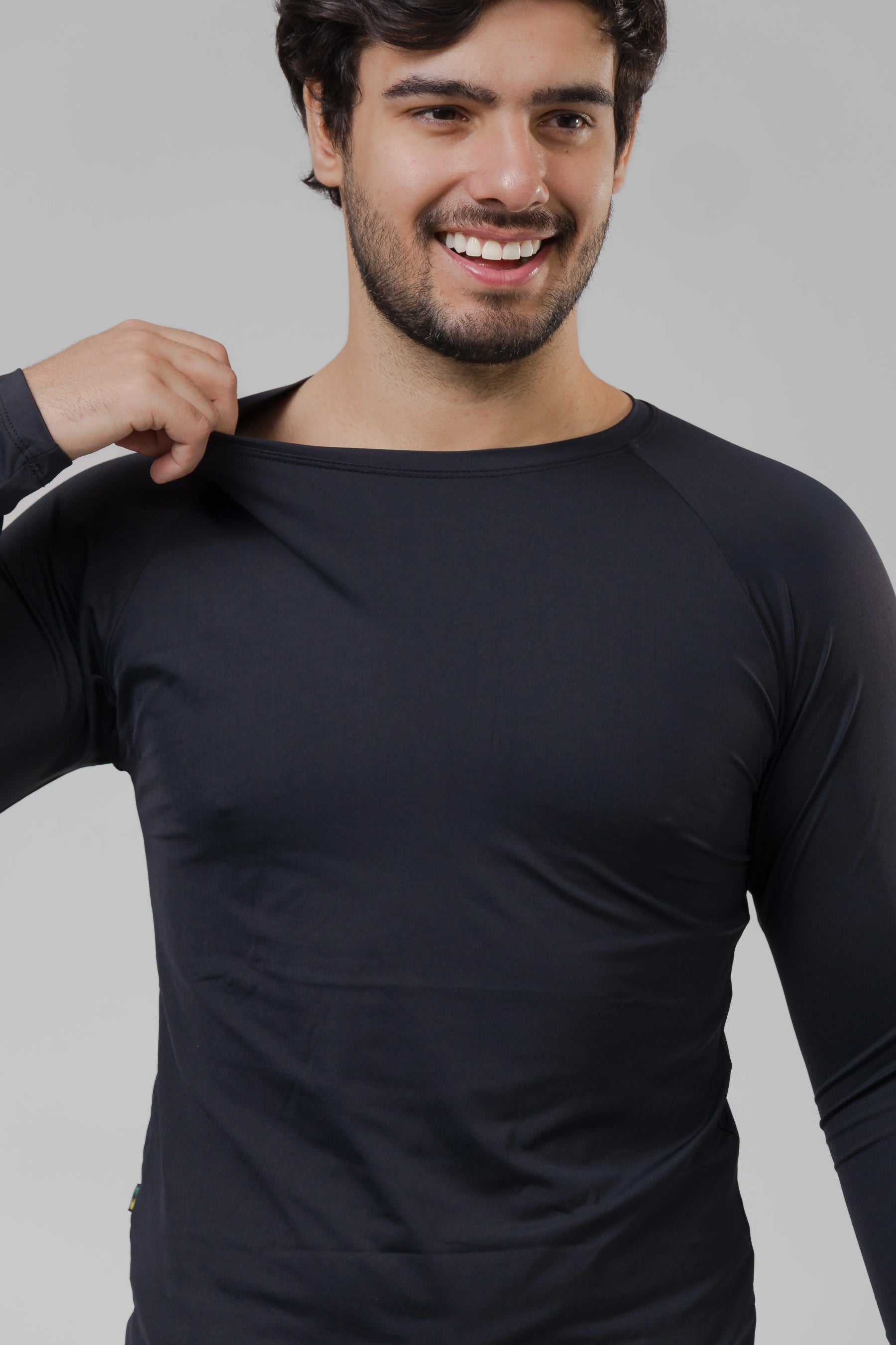 Camiseta Masculina UV+ Preta - Manga Longa