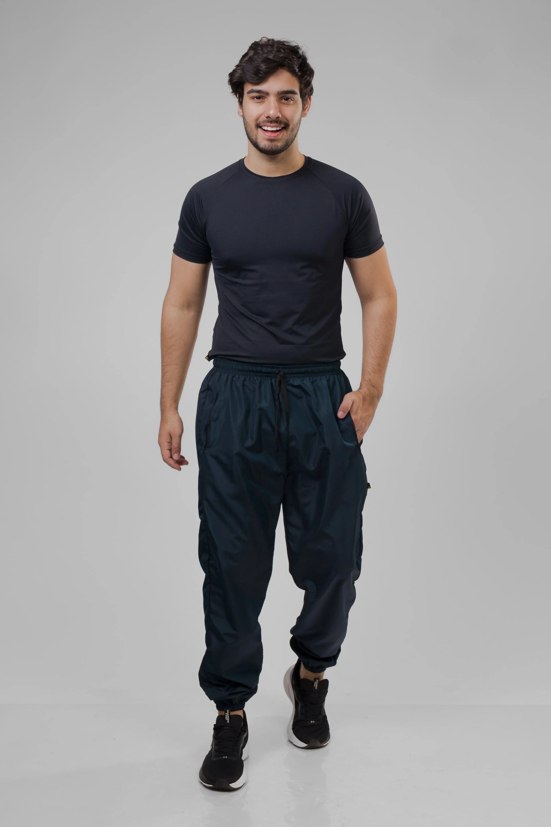 Calça Corta Vento - Azul Marinho