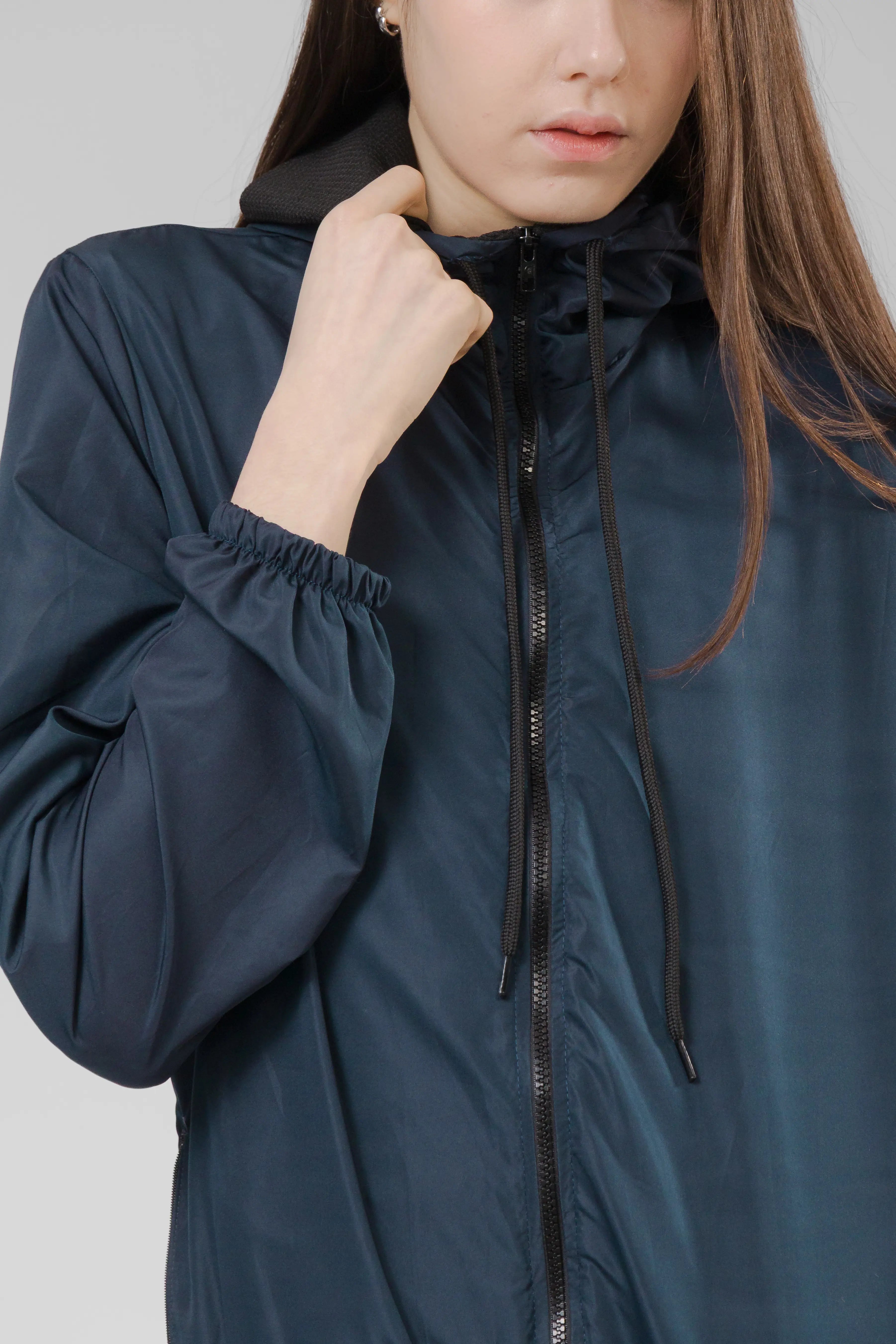 Jaqueta Corta Vento Feminina  -  Azul Marinho