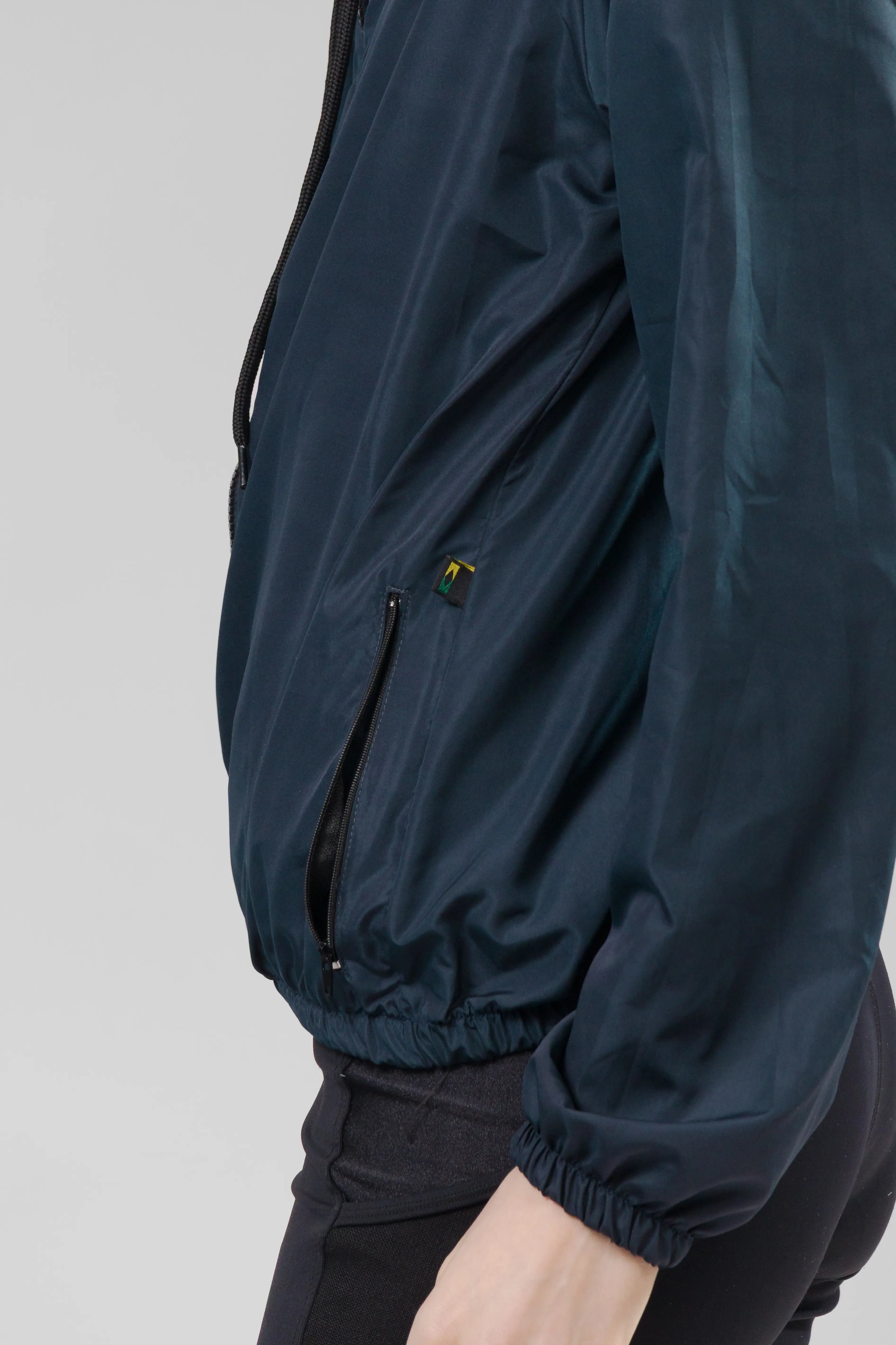 Jaqueta Corta Vento Feminina  -  Azul Marinho