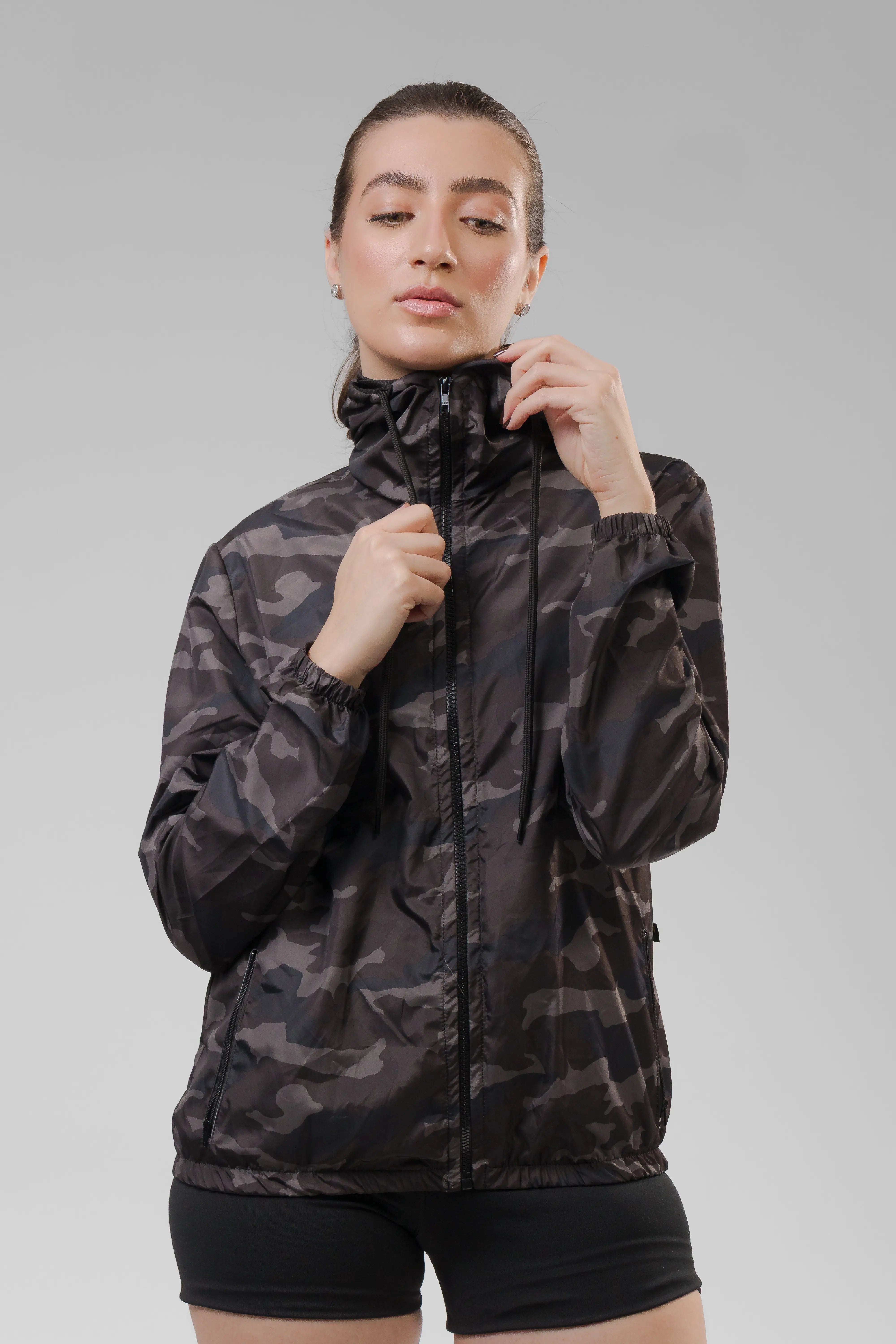 Jaqueta Corta Vento Feminina  - Camuflado Escuro
