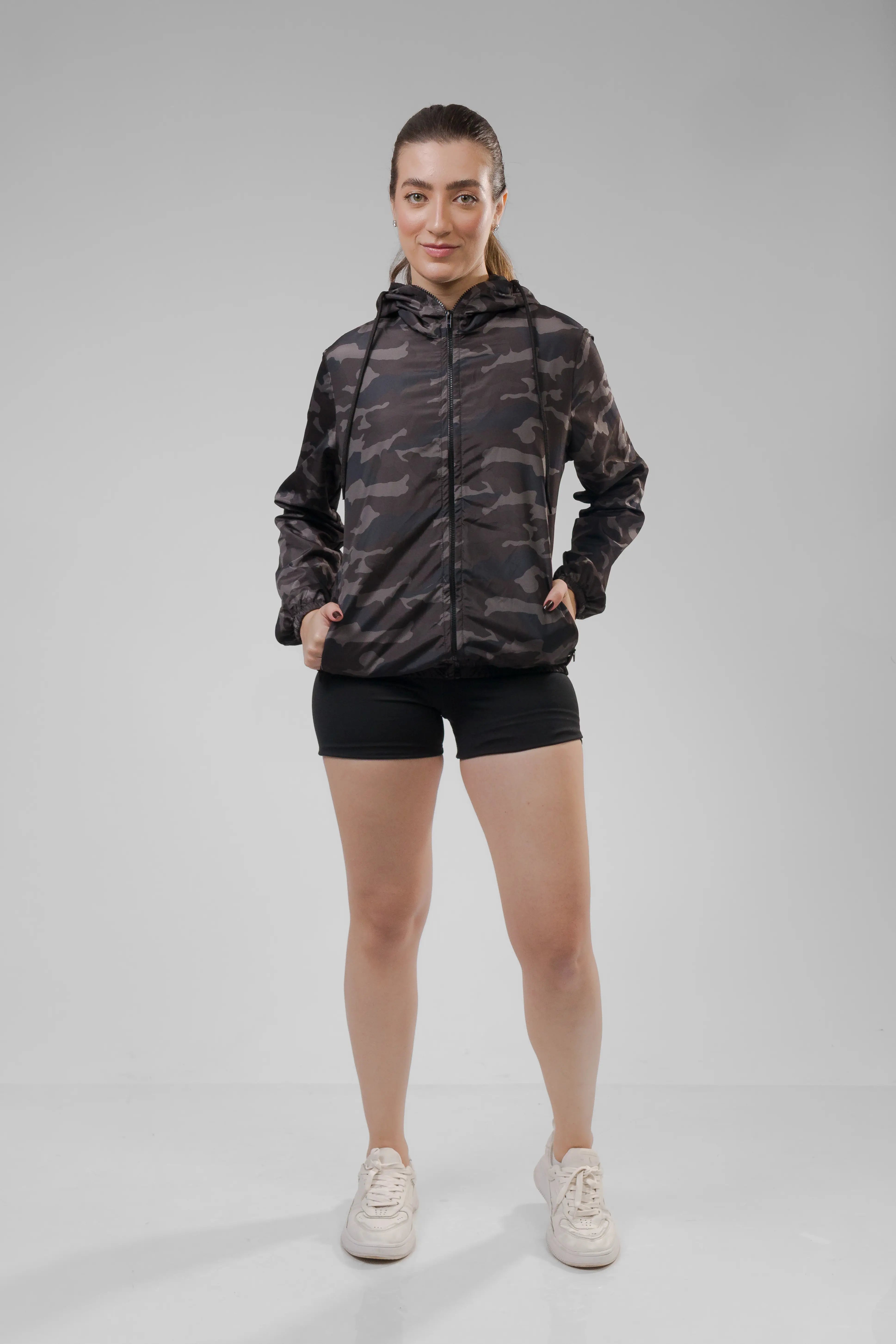 Jaqueta Corta Vento Feminina  - Camuflado Escuro