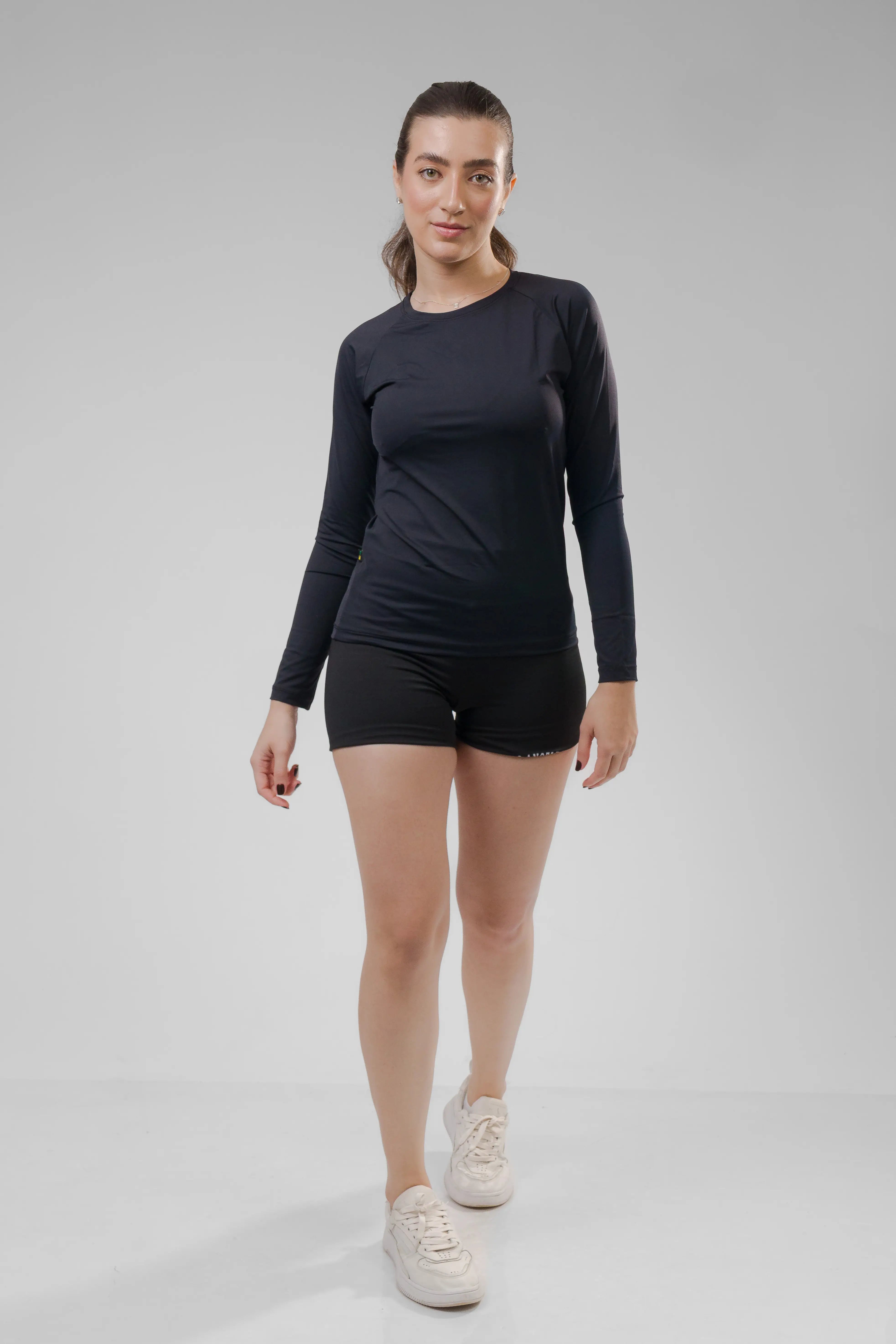 Camiseta Feminina  UV+ Preta - Manga Longa