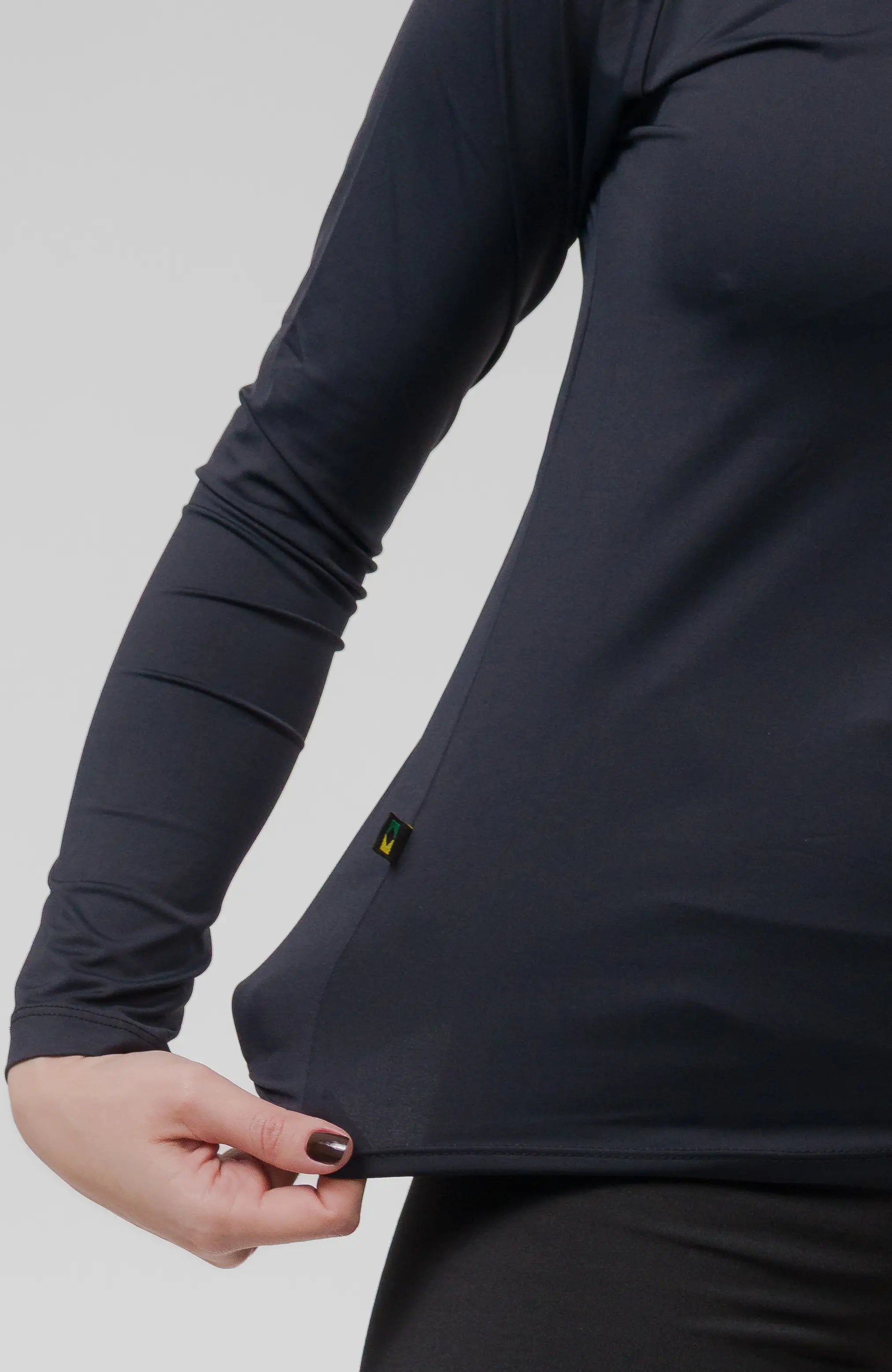 Camiseta Feminina  UV+ Preta - Manga Longa