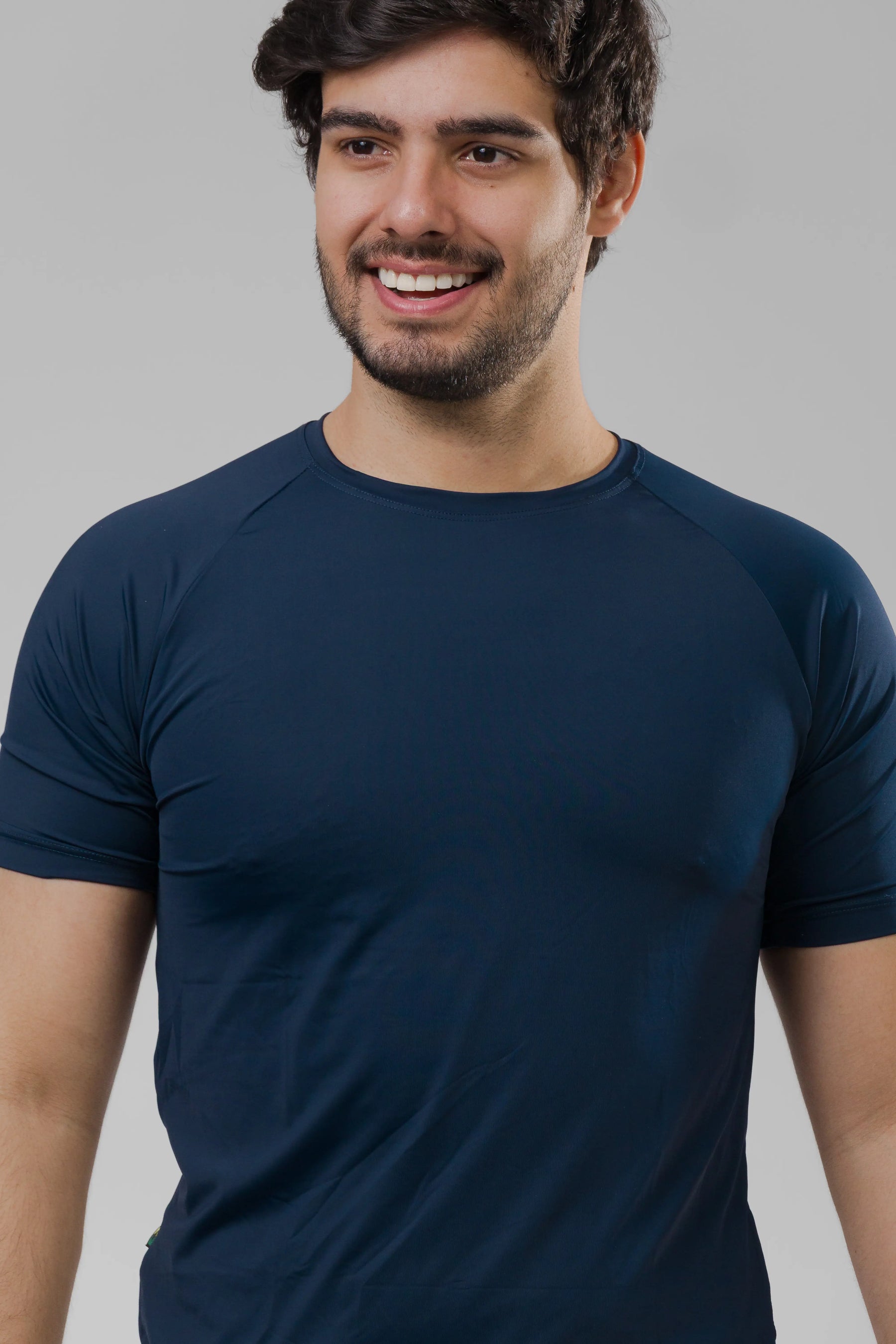 Camiseta Masculina  UV+ Azul Marinho - Manga Curta