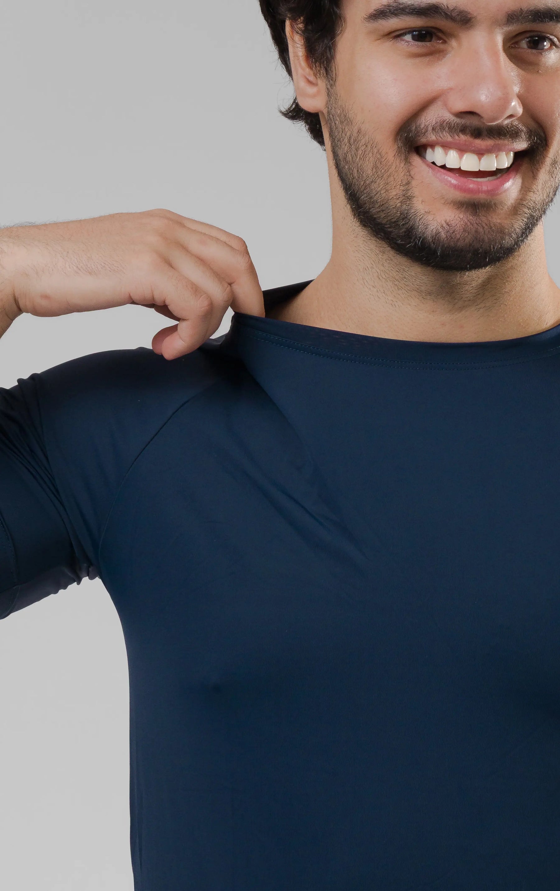 Camiseta Masculina  UV+ Azul Marinho - Manga Curta