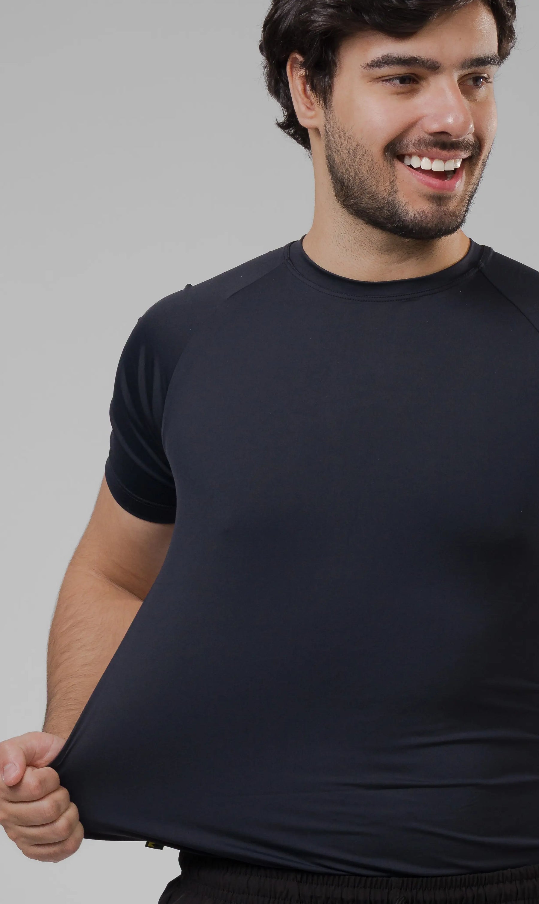 Camiseta Masculina  UV+ Preta - Manga Curta