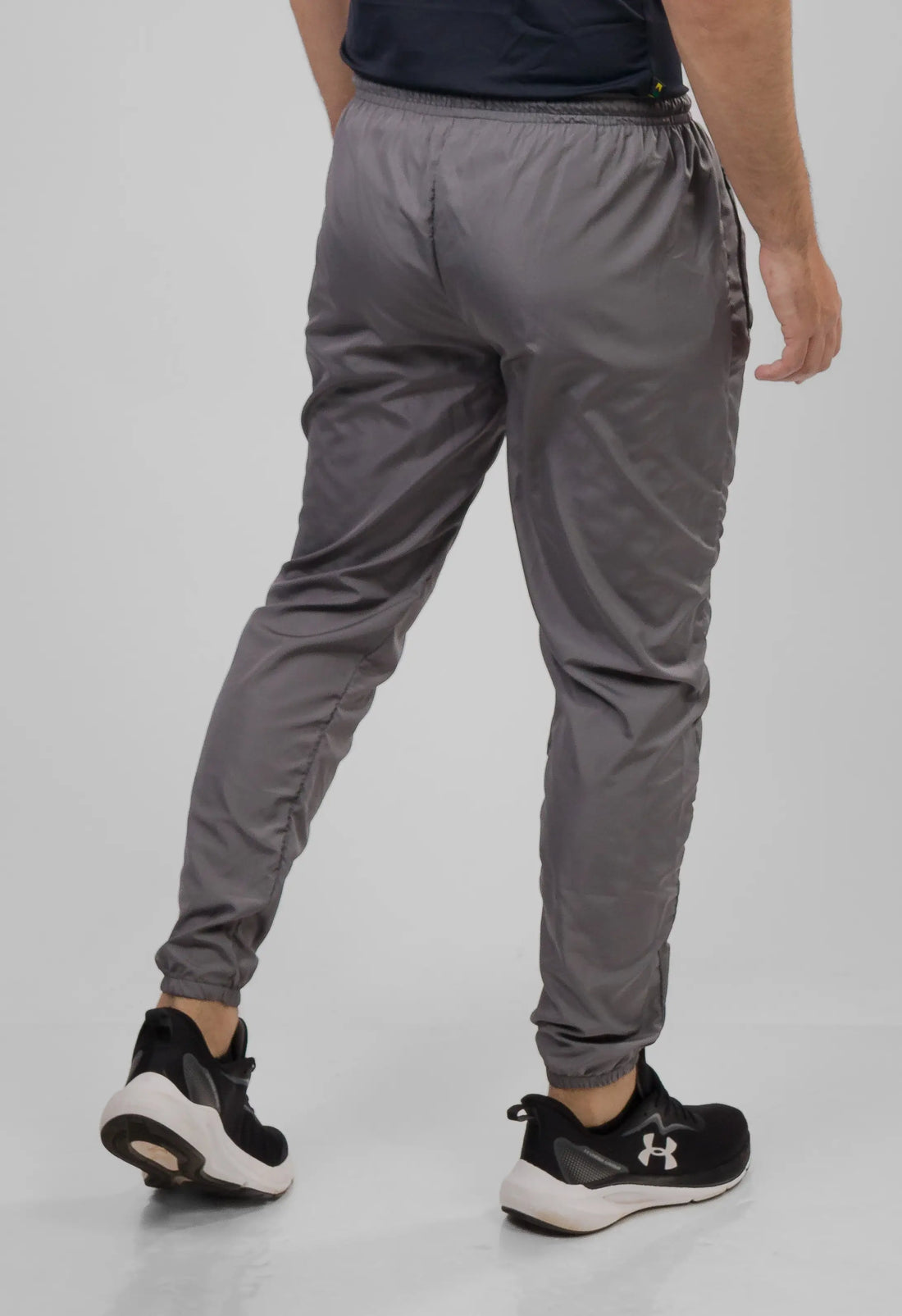 Calça Corta Vento - Cinza