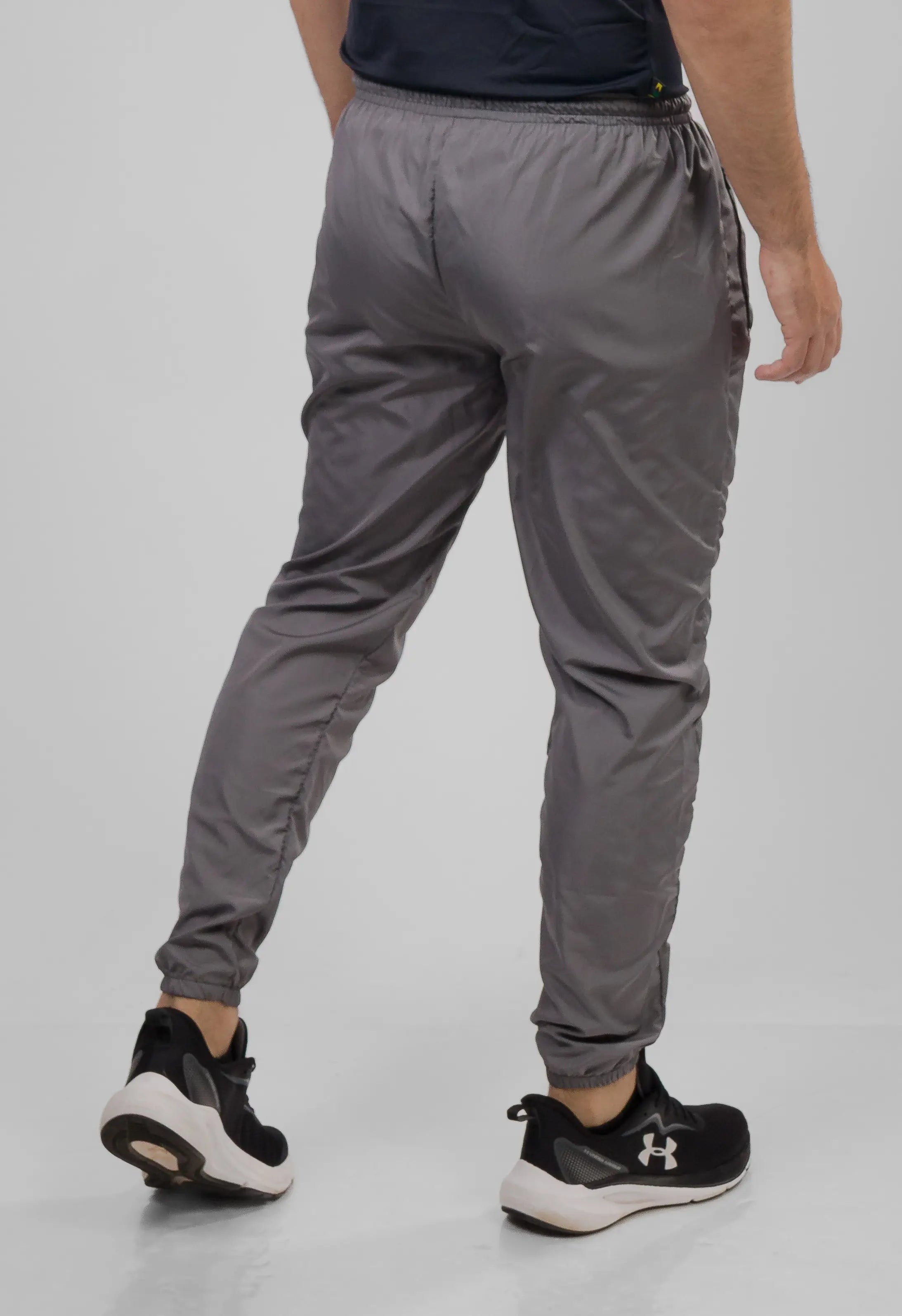 Calça Corta Vento - Cinza